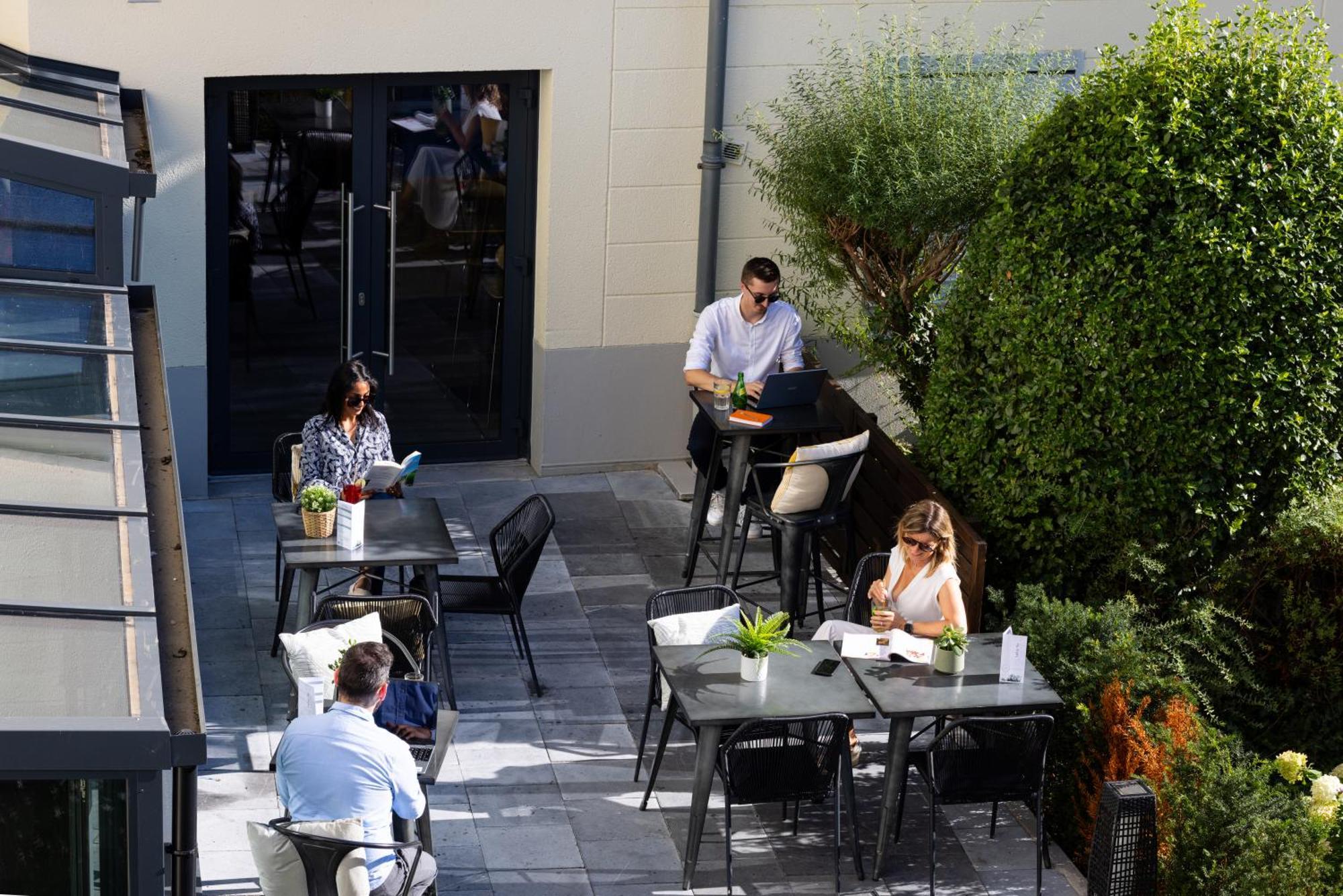 Hotel Baudouin Valenciennes Exterior photo